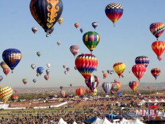 Германд агаарын бөмбөлгийн олон улсын наадам болжээ