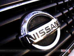 “Ниссан Мотор” компани автомашины үйлдвэрлэлээ түр хугацаанд зогсоолоо