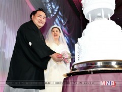 М.Ананд хуримын ёслолоо хийжээ