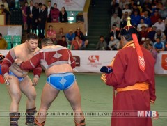 Монгол Улсын начин цолны хүндэтгэлийн барилдаанд О.Хангай түрүүллээ 