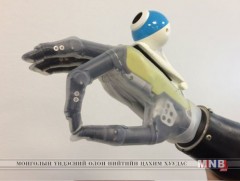 Их Британийн инженерүүд өөрөө мэдрэгчтэй хиймэл гар зохион бүтээжээ