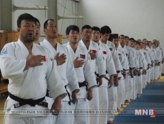 Н.Түвшинбаяр, Ө.Дүүрэнбаяр, Б.Тэмүүлэн, Л.Отгонбаатар нар үнэмлэхүй жинд өрсөлдөнө