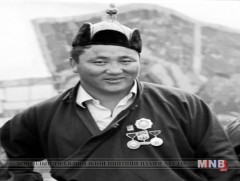 Өнөөдөр Ж.Мөнхбат аварга элэг нэгтнүүдээ баярлуулсан өдөр