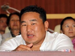 Д.Дагвадорж Кёкүшюзан Д.Батбаярт анхааруулга өгчээ