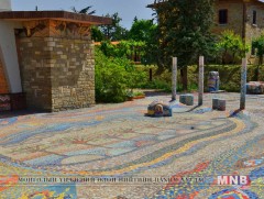 Дэлхийн хамгийн том шигтгэмэл зураг бүтээж байна