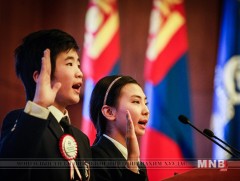 Иргэний андгай өргөх ёслолд Говь-Алтайн 110 сурагч оролцлоо