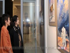 “Зөрлөг” үзэсгэлэнгээс уншигч та Улаанбаатарын өнөөгийн дүрийг харж болно 