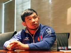 П.Өнөрбатын оролцсон “Бахархал” нэвтрүүлэг яг одоо гарах гэж байна