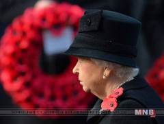 Ханхүү Чарльз  дурсгалыг хүндэтгэх ёслолыг удирджээ