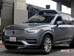 Uber компани Volvo XC90 автомашиныг автомат жолоодлоготой болохоор худалдан авна