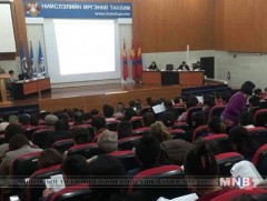 “Нийслэлийн худалдаа үйлчилгээний нийтлэг журам”-ын төслийг хэлэлцүүллээ