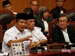 “Диваажингийн баримтууд” Индонезийн улс төрчдийн талаарх олон баримтыг дэлгэжээ