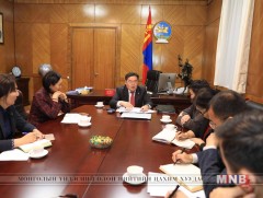 Багш нарын ажил хаялт маргаашнаас зогсоно