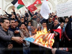 Иерусалимыг Израилын нийслэл гэж зарласныг эсэргүүцэгчдийн жагсаал болж байна