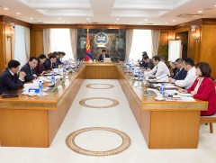 Ханиад, томууны үед хүүхдээ асарсан эх, эцэгт тав хүртэл хоногийн цалинтай чөлөө олгоно