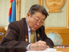 “Б.Чимидийн нэрэмжит шагнал”-д нэр дэвшүүлэх бүтээлийн матераил хүлээн авч байна