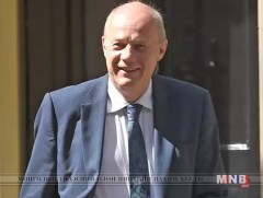 Их Британийн ерөнхий сайдын тамгын газрын даргыг огцрууллаа