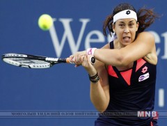 Марион Бартоли талбайдаа эргэн гарна