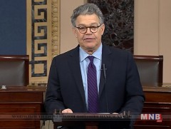 АНУ-ын сенатын гишүүн Эл Франкен огцрох өргөдлөө гаргалаа