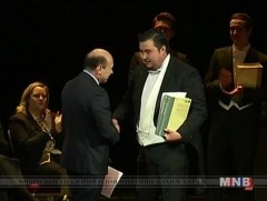 Амжилт гаргасан уран бүтээлчдэд мөнгөн шагнал олгоно