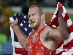 Энэ оны олимпийн шилдэг тамирчнаар Кайл Снайдер тодорлоо