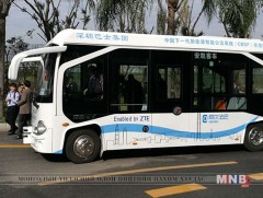 Хятадад жолоочгүй автобус авто замд туршилтаар явж эхэллээ