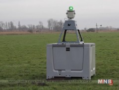 АНУ үр тариагаа шувуунаас хамгаалахын тулд лазерын зэвсэг ашиглана