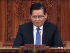 Ерөнхий сайд У.Хүрэлсүх мэдээлэл хийж, Шадар сайд Ө.Энхтүвшин гишүүний асуулгад хариулт өгөв