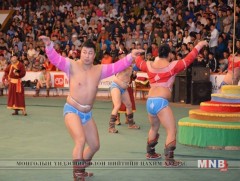 Монгол Улсын харцага цолны хүндэтгэлийн барилдаан энэ сарын 28-нд болно