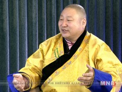 ЯВЛАА ИРЛЭЭ:  Гандантэгчинлин хийдийн гавж, доктор Ц.Отгонбаяр