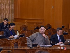 Хуулийн төслүүдийн анхны хэлэлцүүлгийг хийлээ