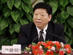 Бээжин хотыг төмөр ханаар хүрээлэхийг уриалж байна