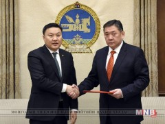 Ус бохирдуулсны төлбөрийн тухай хуульд нэмэлт, өөрчлөлт оруулах тухай хуулийн төслийг өргөн мэдүүл..