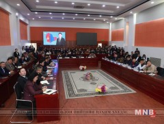 Сүхбаатар аймгийн удирдах албан тушаалтнуудыг улстөржиж, талцдаг байдлаа зогсоохыг хатуу анхааруулав