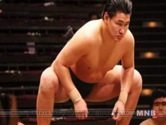 Д.Дагвадоржийн авга дүү эхний хоёр даваагаа авлаа