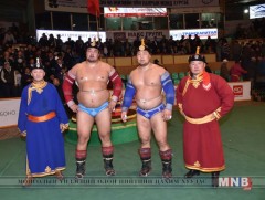 Монгол Улсын арслан П.Бүрэнтөгс, Р.Пүрэвдагва нар клипэнд тогложээ