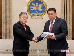 Монгол Улс дахь хүний эрх, эрх чөлөөний байдлын талаарх илтгэлийг өргөн барилаа