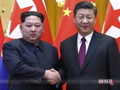 Ким Жон Ун Бээжинд айлчилж Ши Зиньпинтэй яриа хэлэлцээ хийлээ