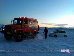 Баруун-Урт Улаанбаатар чиглэлийн замд хянатын пост ажиллаж, хотын шууданг түр зүгсоогоод байна