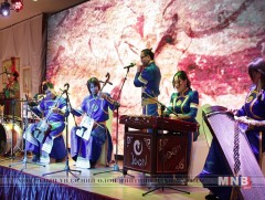 Олон улсан уран бүтээлчдийн баярын цэнгүүн боллоо