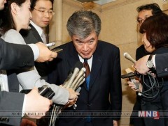 Сэтгүүлчдэд бэлгийн дарамт үзүүлдэг гэх шуугианд холбогдсон Японы сангийн орлогч сайд огцорлоо