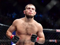 Оросын тулаанч Хабиб Нурмагомедовыг 2000 гаруй хүн угтан авчээ