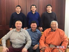 Наймдугаар “Их Эе” дахин хэзээ хуралдах нь тодорхойгүй байна