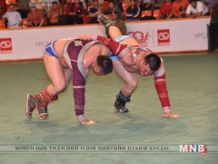 Архангай аймгийн аварга шалгаруулах үндэсний бөхийн тэмцээн болов