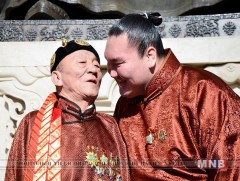 М.Даваажаргал эх орондоо ирлээ