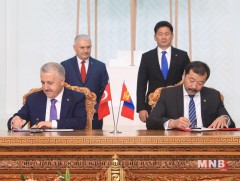 Ерөнхий сайд нар харилцаа, хамтын ажиллагааны баримт бичигт гарын үсэг зурах ёслолд оролцлоо