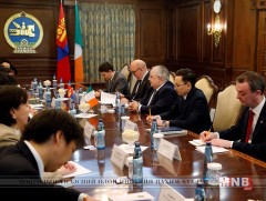 Парламентын тэргүүн нар албан ёсны хэлэлцээ хийлээ