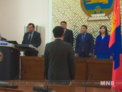 Төрийн жинхэнэ албан хаагчийн тангараг өргөх ёслол боллоо