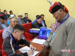 Уяачдын зөвлөгөөн Баянхонгор, Завхан, Архангай аймагт үргэлжлэв