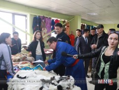 Үйлдвэрлэл, үйлчилгээний төв нээгдснээр олон хүн ажлын байртай болжээ